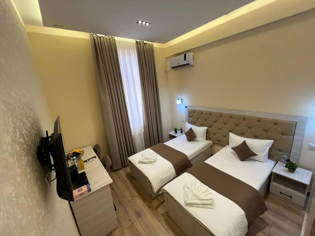 Aks Hotel タシュケント エクステリア 写真