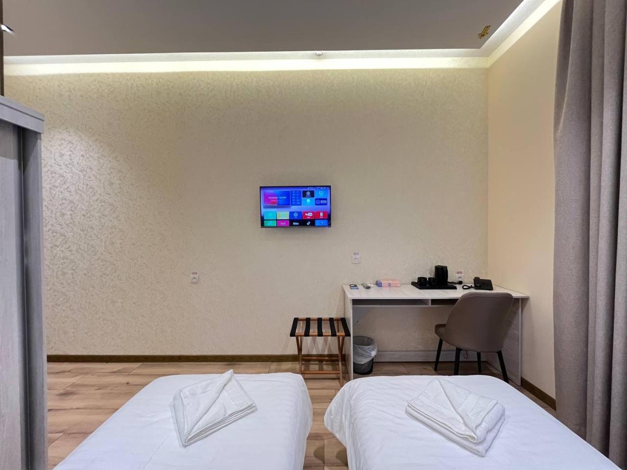 Aks Hotel タシュケント エクステリア 写真